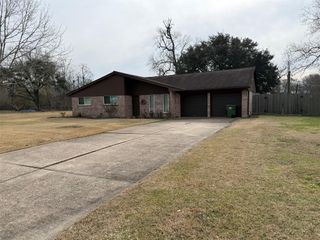 342 Still Forest Street, Liberty, TX 77575