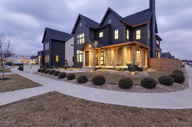 5376 Maple Drive, Lewis Center, OH 43035