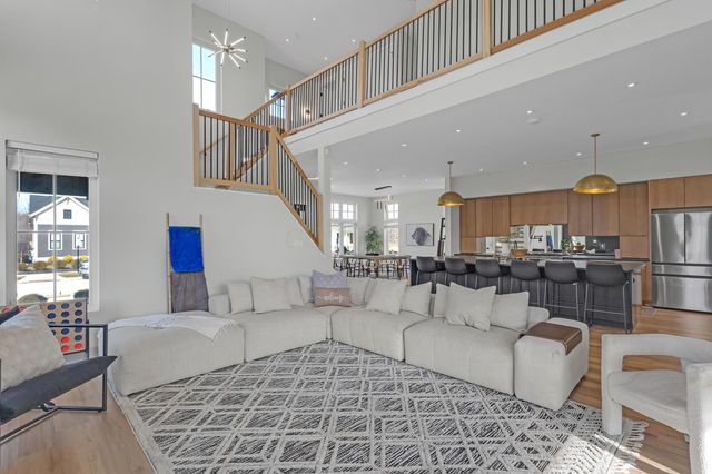 5376 Maple Drive, Lewis Center, OH 43035