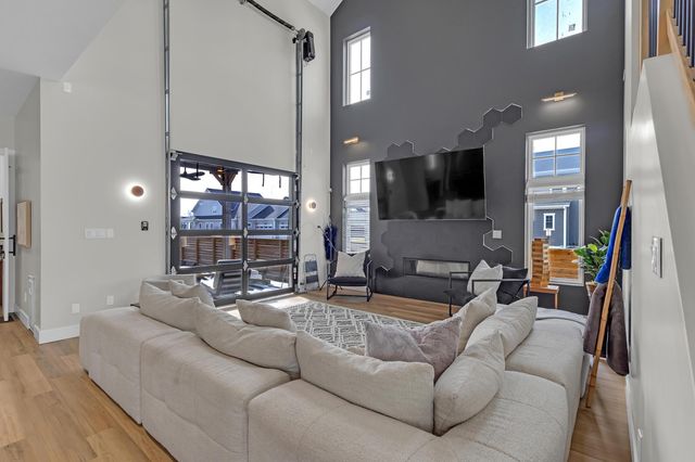 5376 Maple Drive, Lewis Center, OH 43035