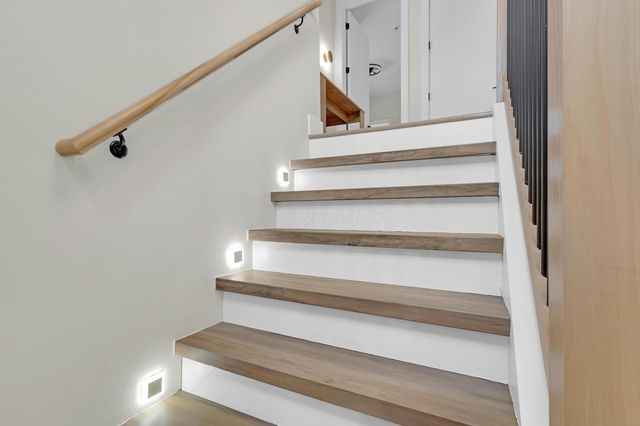 5376 Maple Drive, Lewis Center, OH 43035