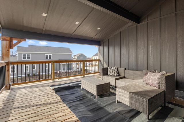 5376 Maple Drive, Lewis Center, OH 43035