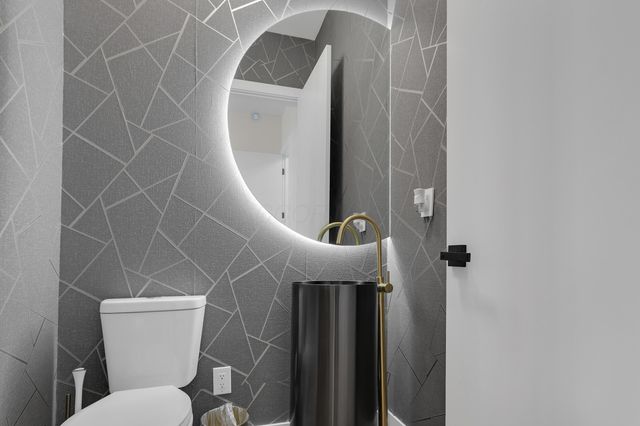 5376 Maple Drive, Lewis Center, OH 43035