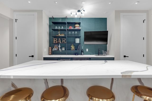 5376 Maple Drive, Lewis Center, OH 43035