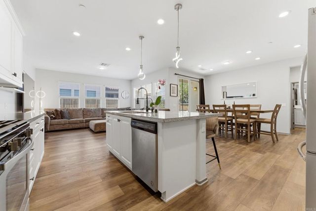 1332 Camino Carmelo, Chula Vista, CA 91913