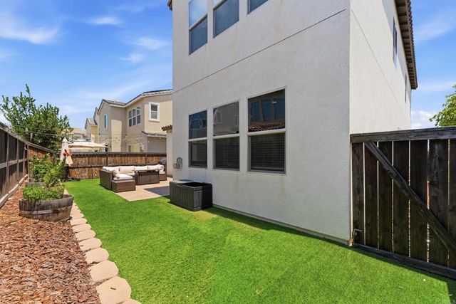 1332 Camino Carmelo, Chula Vista, CA 91913