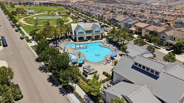 1332 Camino Carmelo, Chula Vista, CA 91913