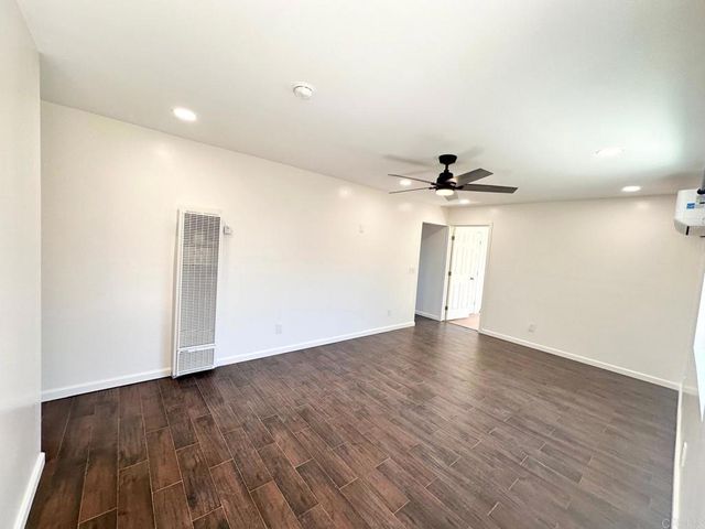 6961 Colorado Ave, La Mesa, CA 91942