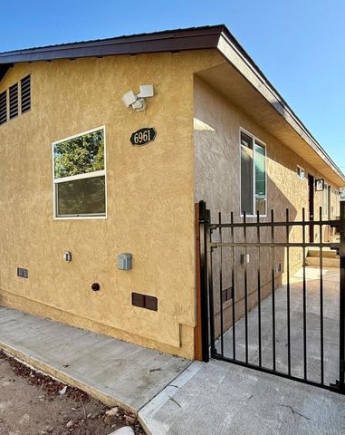6961 Colorado Ave, La Mesa, CA 91942
