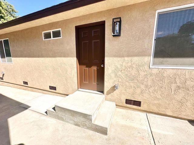 6961 Colorado Ave, La Mesa, CA 91942