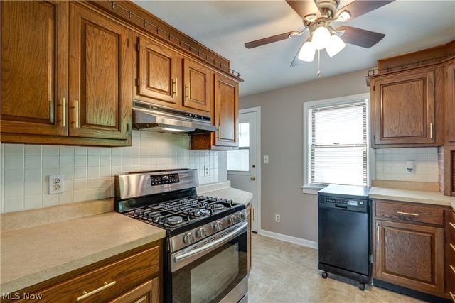 1307 Plymouth Street NW, Massillon, OH 44646