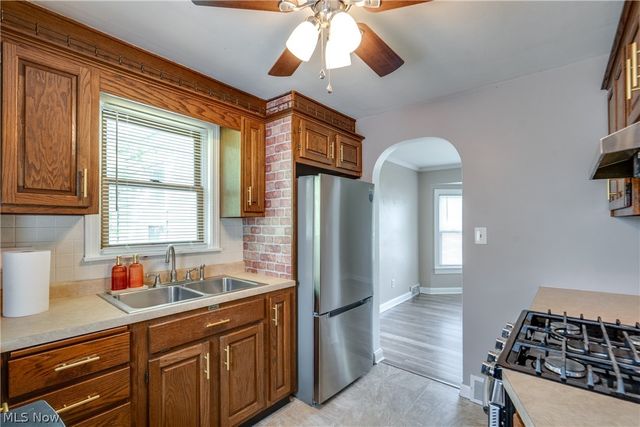 1307 Plymouth Street NW, Massillon, OH 44646