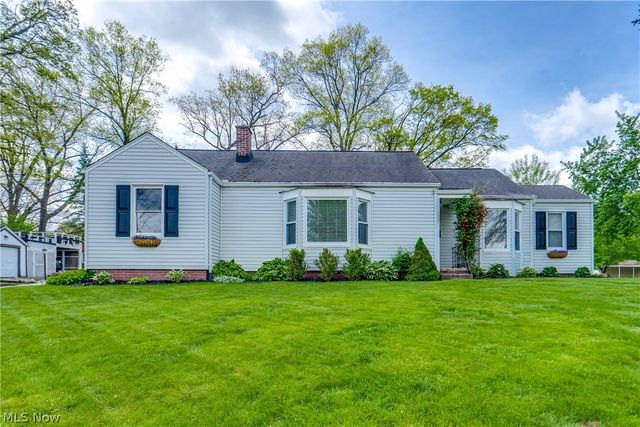 1307 Plymouth Street NW, Massillon, OH 44646