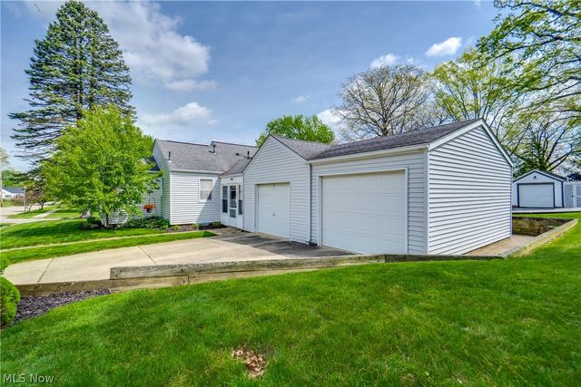 1307 Plymouth Street NW, Massillon, OH 44646