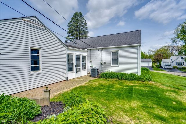 1307 Plymouth Street NW, Massillon, OH 44646