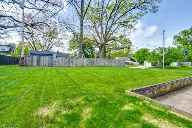 1307 Plymouth Street NW, Massillon, OH 44646