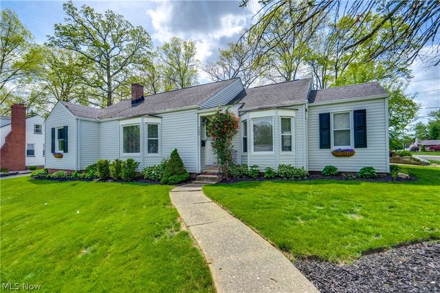 1307 Plymouth Street NW, Massillon, OH 44646