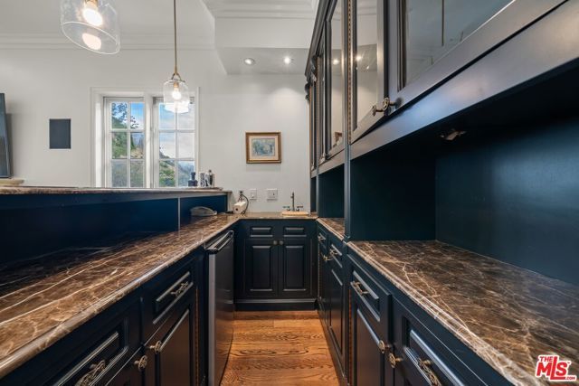 9023 Alto Cedro Drive, Beverly Hills, CA 90210
