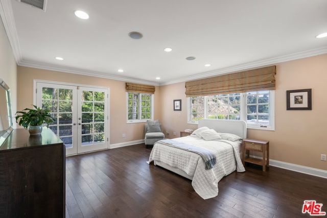 9023 Alto Cedro Drive, Beverly Hills, CA 90210