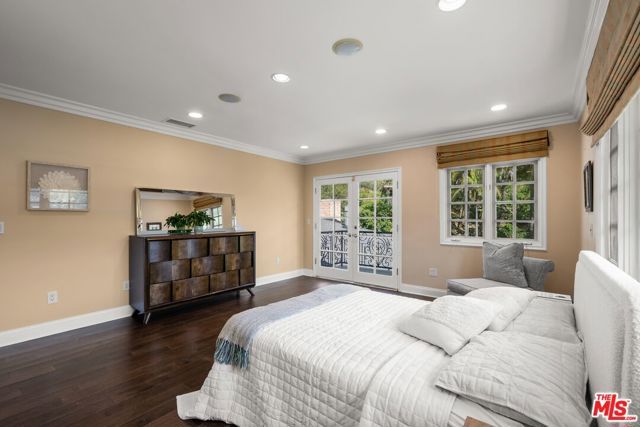 9023 Alto Cedro Drive, Beverly Hills, CA 90210