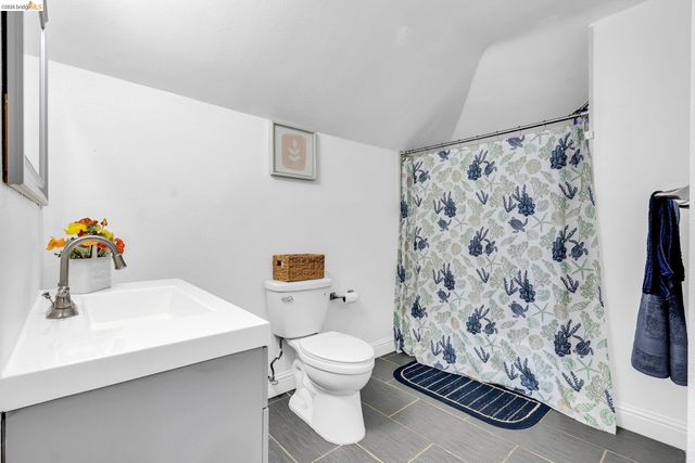 2350 W Shell Ave., Martinez, CA 94553