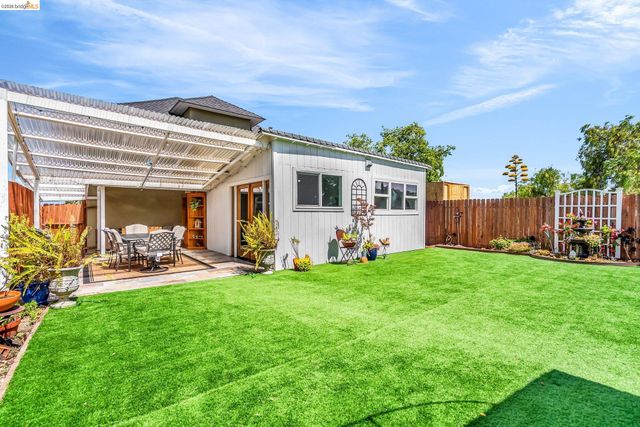 2350 W Shell Ave., Martinez, CA 94553