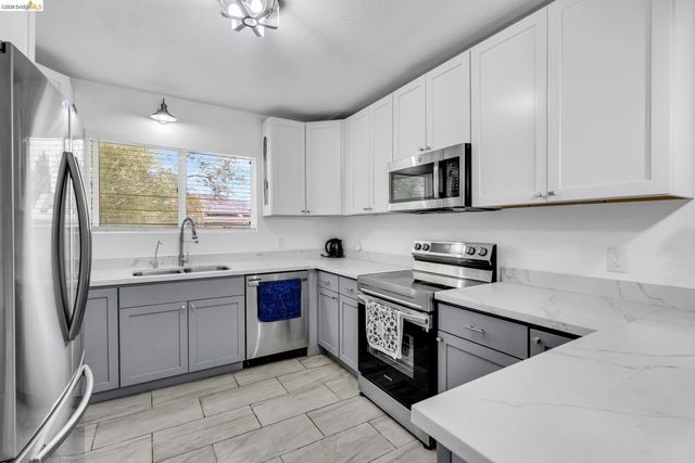 2350 W Shell Ave., Martinez, CA 94553