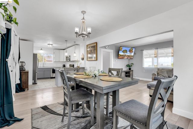 2350 W Shell Ave., Martinez, CA 94553