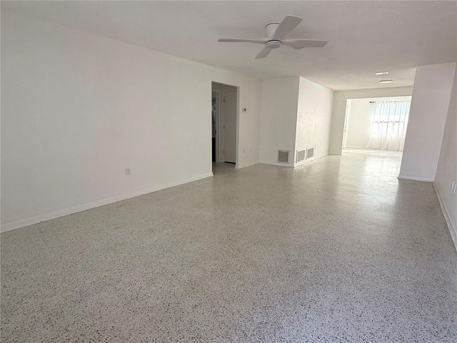 523 MILWAUKEE AVENUE, Dunedin, FL 34698