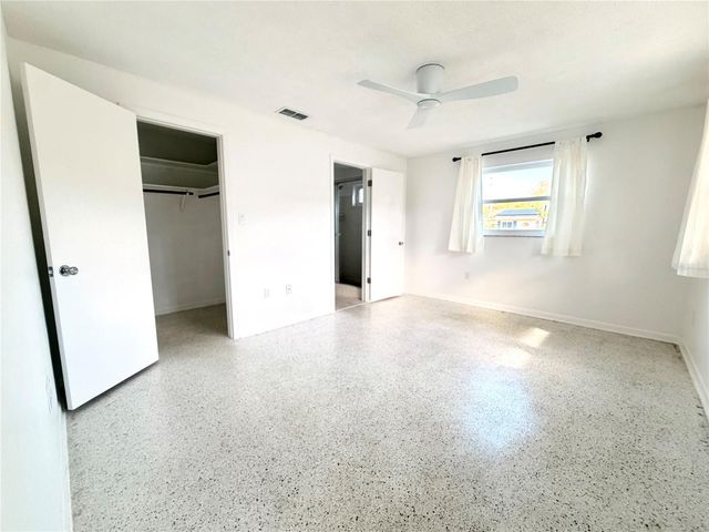 523 MILWAUKEE AVENUE, Dunedin, FL 34698