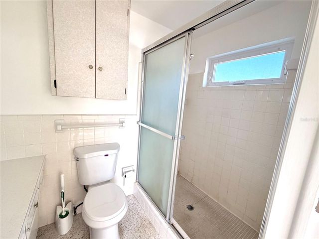 523 MILWAUKEE AVENUE, Dunedin, FL 34698