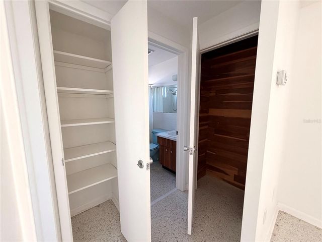 523 MILWAUKEE AVENUE, Dunedin, FL 34698