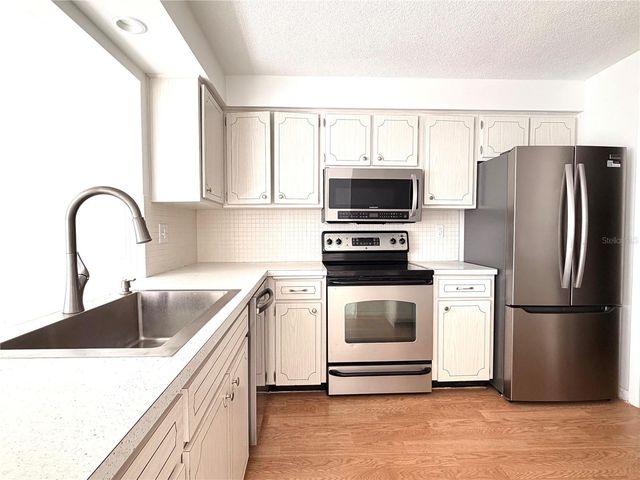 523 MILWAUKEE AVENUE, Dunedin, FL 34698