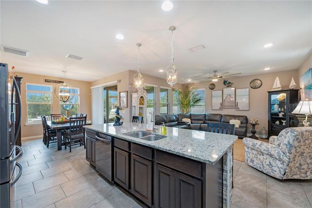 2265 BELLA LUNA CIRCLE, Lakeland, FL 33810