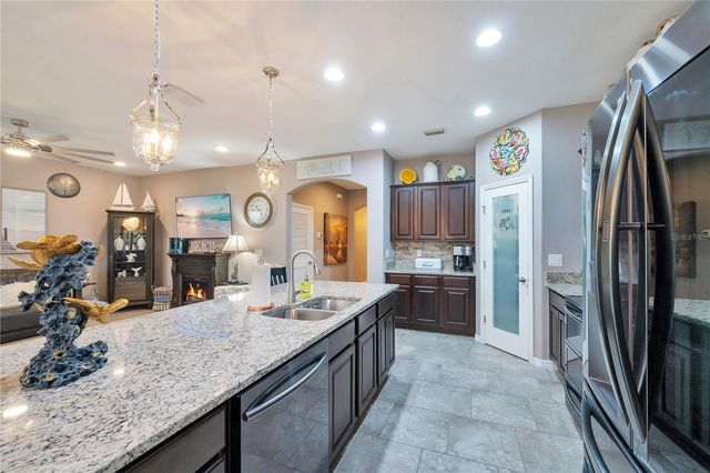2265 BELLA LUNA CIRCLE, Lakeland, FL 33810