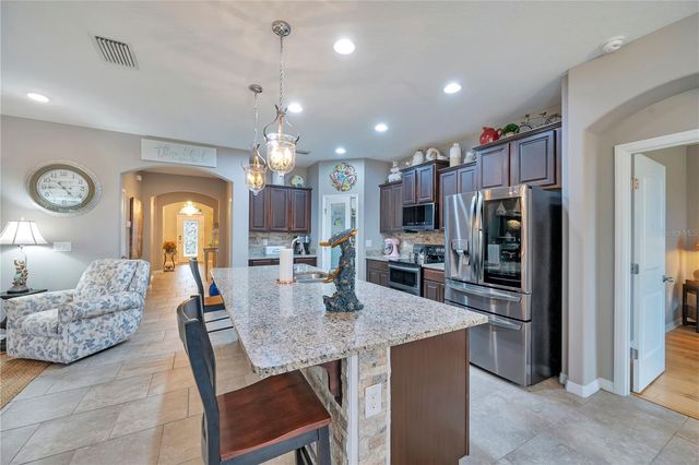 2265 BELLA LUNA CIRCLE, Lakeland, FL 33810