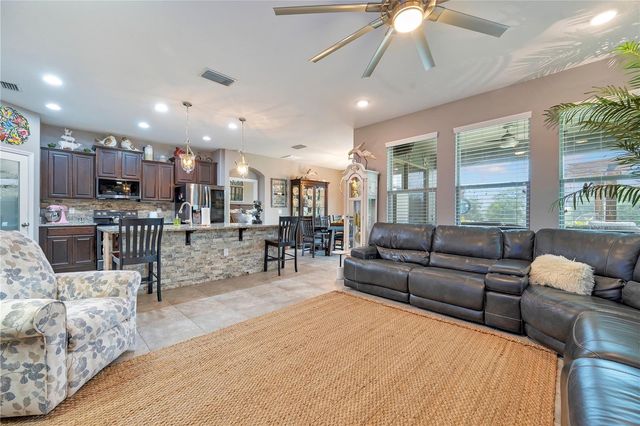 2265 BELLA LUNA CIRCLE, Lakeland, FL 33810