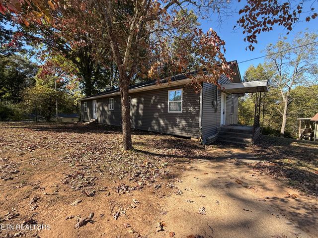 100 N Walker Lane, Oak Ridge, TN 37830