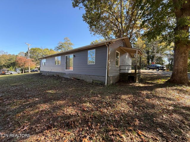 100 N Walker Lane, Oak Ridge, TN 37830