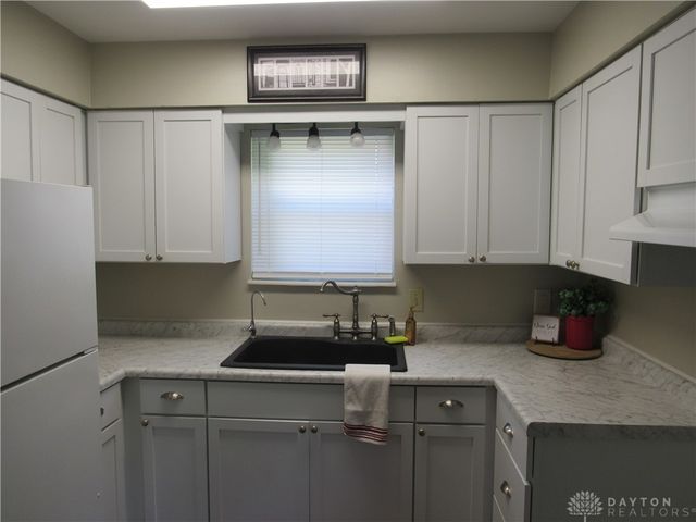 6751 Shadowbrook Drive, Trotwood, OH 45426