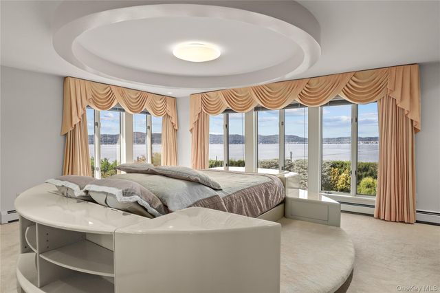 43 Matthiessen Park N, Irvington, NY 10533