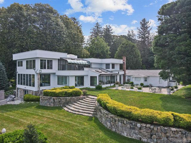 43 Matthiessen Park N, Irvington, NY 10533