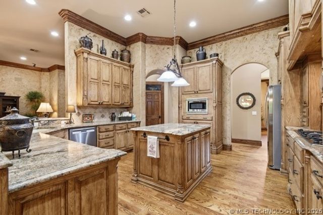 13994 S Hudson Avenue, Bixby, OK 74008