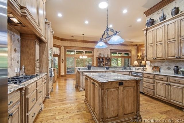 13994 S Hudson Avenue, Bixby, OK 74008