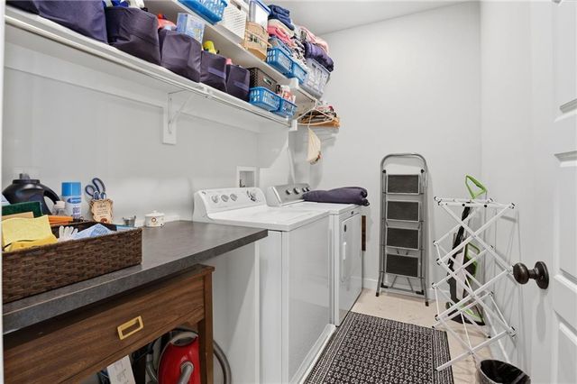 10611 N Holly Street, Kansas City, MO 64155