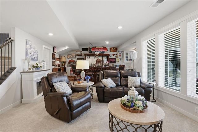 10611 N Holly Street, Kansas City, MO 64155