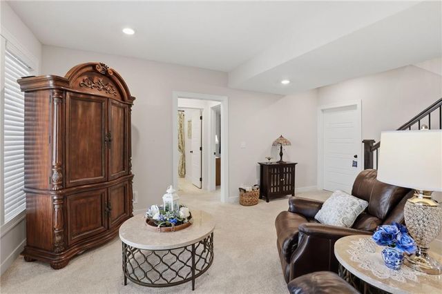 10611 N Holly Street, Kansas City, MO 64155