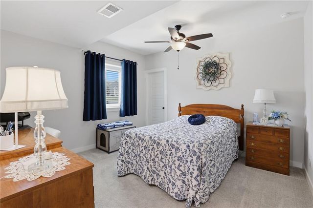 10611 N Holly Street, Kansas City, MO 64155