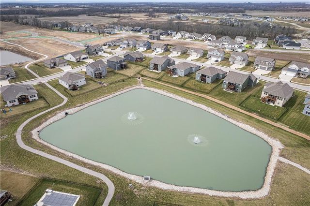 10611 N Holly Street, Kansas City, MO 64155