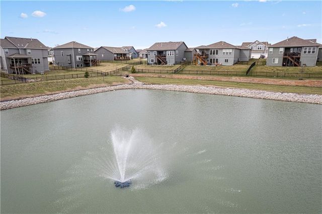 10611 N Holly Street, Kansas City, MO 64155